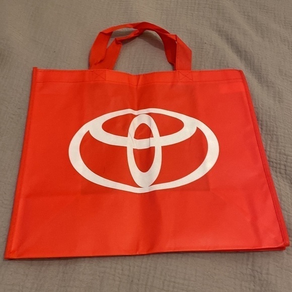 Lululemon athletica/ Sephora/ Athleta / Toyota . Set 4 reusable bag . New& used - Picture 8 of 11